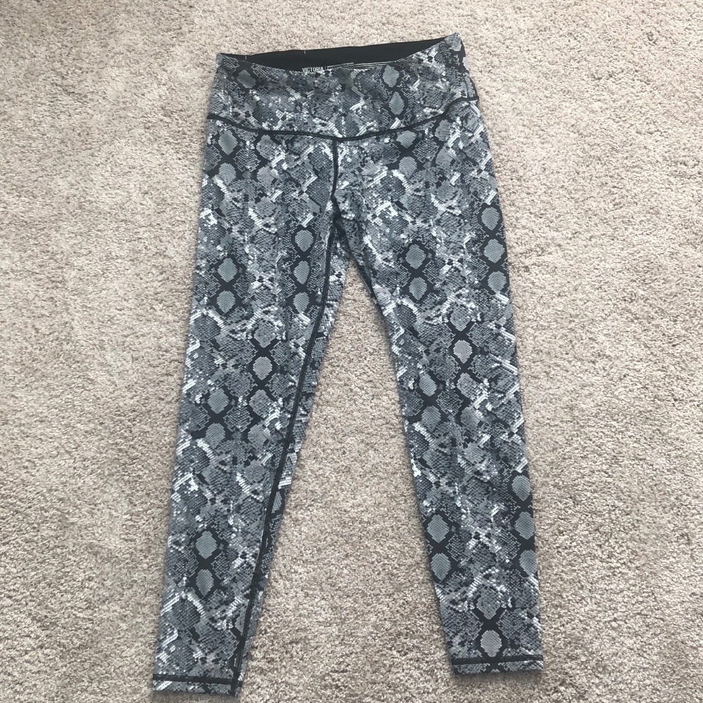Victoria’s Secret Knockout Leggings
